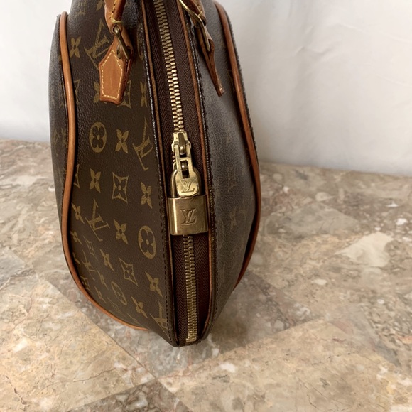 ❤️❤️SOLD❤️❤️Louis Vuitton mono Ellipse GM with free twillies - Picture 5 of 14